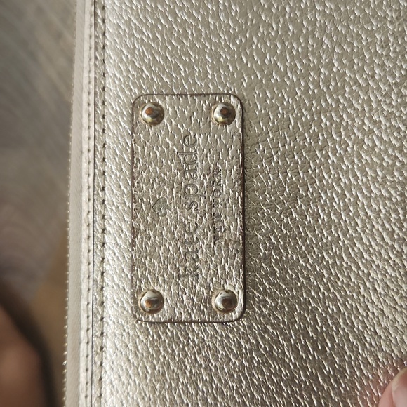 Kate Spade Wellesley Rose Gold Leather Wristlet. - Picture 14 of 14